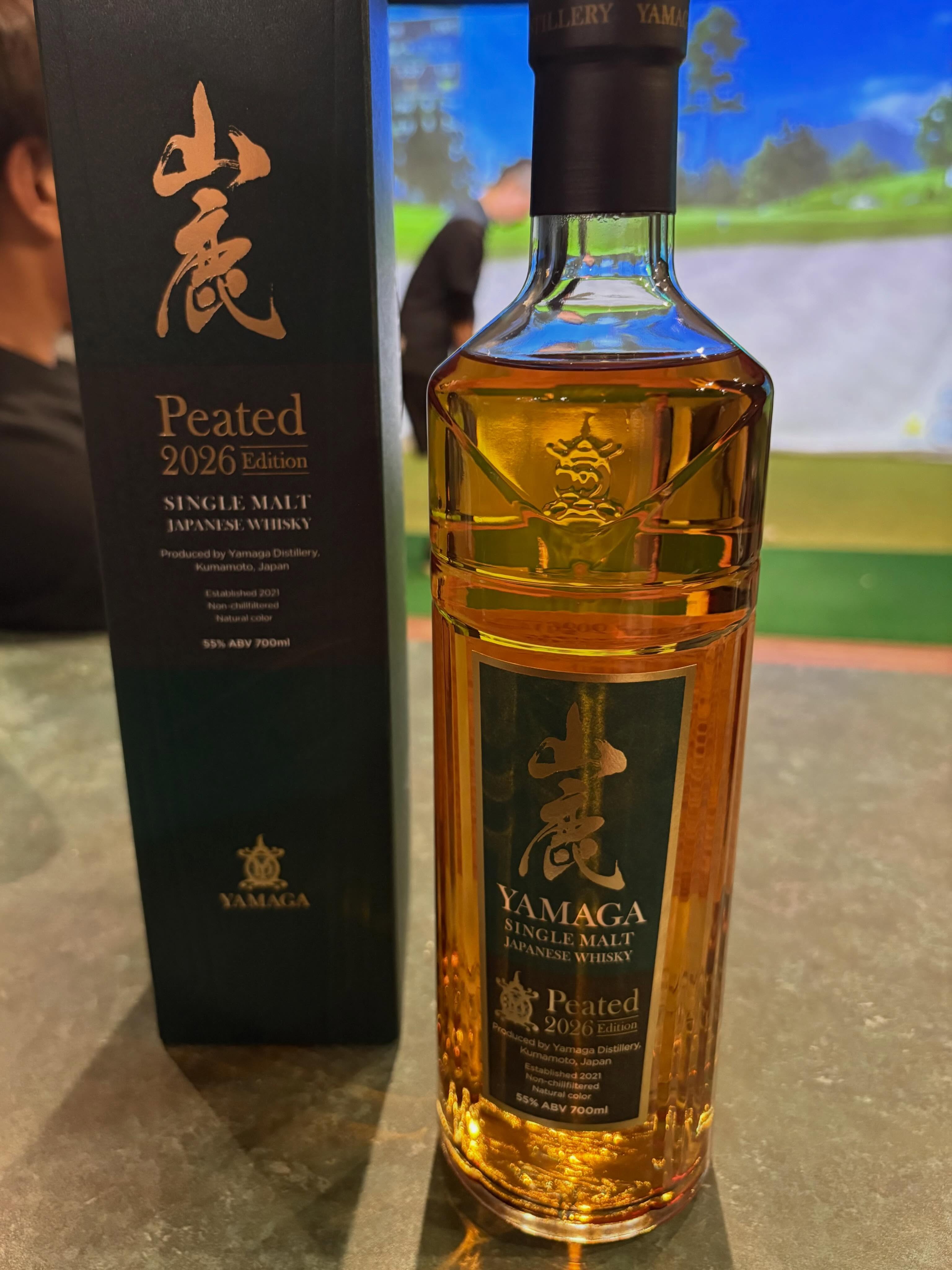 ⛳️
山鹿ウイスキー入荷しました🥃
本日7月3日(金)全国一斉発売です!!
シミュレーションゴルフラウンジにて
お楽しみ頂けます😊
ロングランコンペも開催中です⛳️😎
皆様のご来店お待ちしております✨
#シミュレーションゴルフ
#山鹿ウイスキー
#熊本のウイスキー
#ロングランコンペ開催中